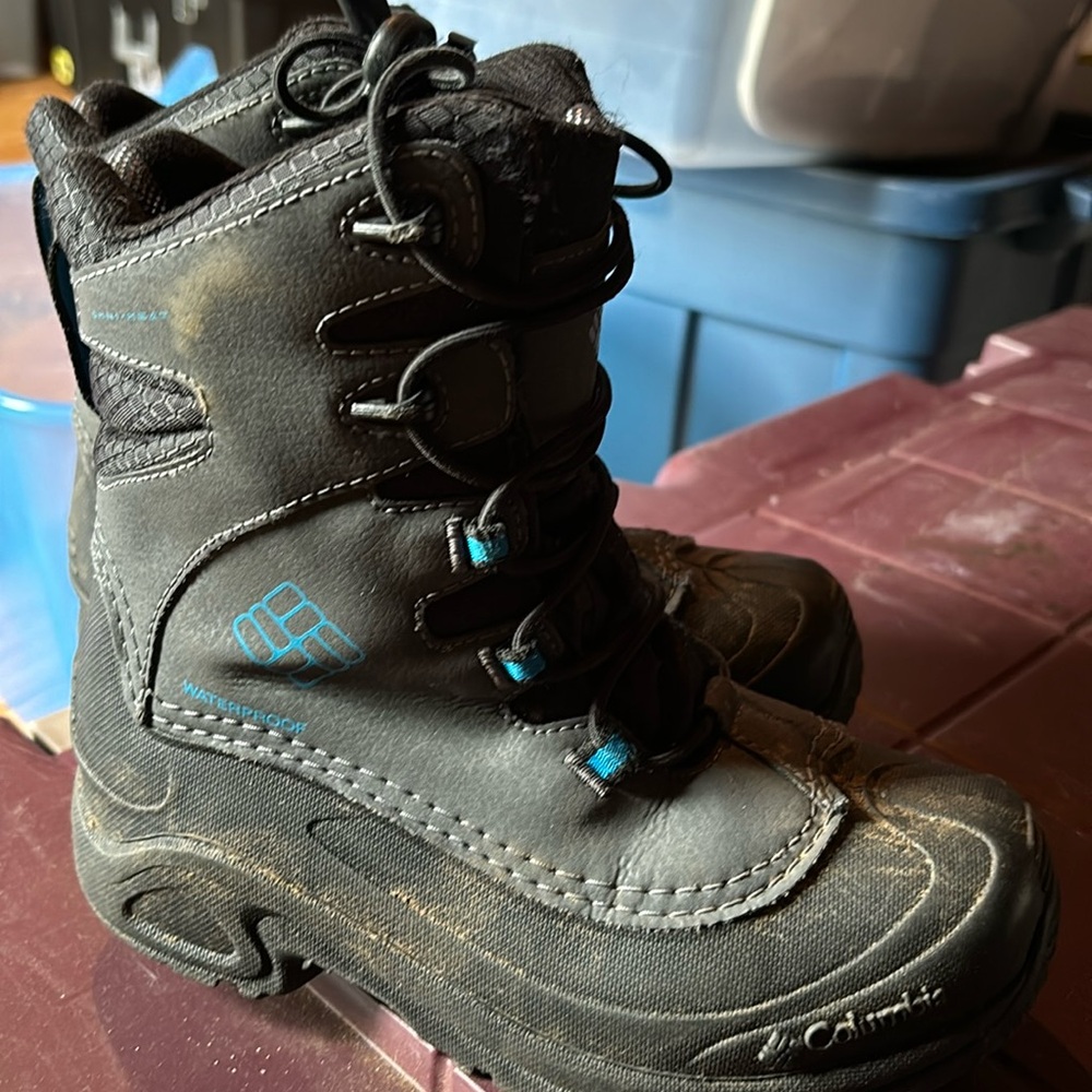 Boys Columbia boots